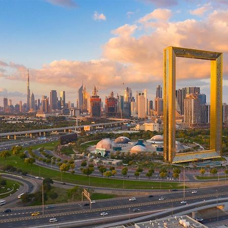 Call Us Dubai Buitenkant foto